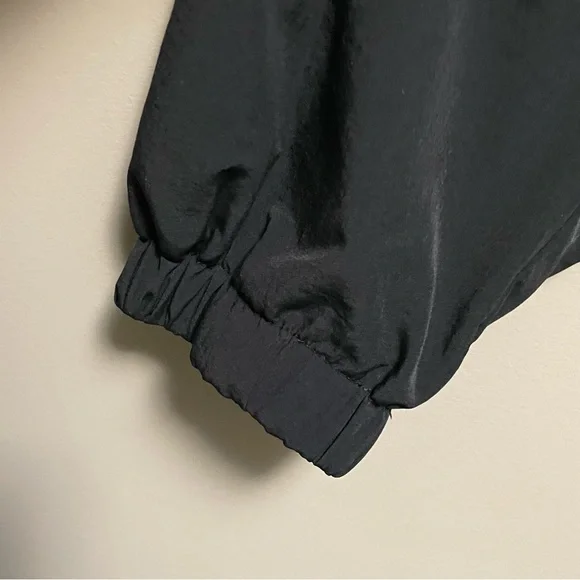 Roots Outdoors Black Nylon Windbreaker Men Women Large - Picture 6 of 13